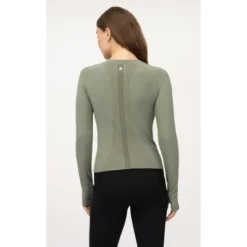 Yogalicious Womens Seamless Zaia Long Sleeve Active Shirt -Trendy Women GUEST 1f6a8b51 6b8d 4484 86b3 955581fda55a