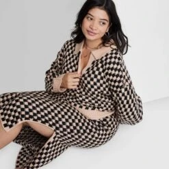 Women's Ascot + Hart Collared Checkered Long Sleeve Graphic T-Shirt -Trendy Women GUEST 2adb093d 9b56 47ca b346 66603085de7e