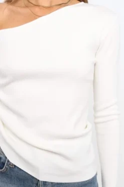 Petal And Pup Womens Amber Top -Trendy Women GUEST 3138e277 bc46 4d88 81c9 215b807ff18d