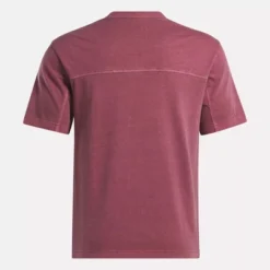 Reebok Classics Natural Dye T-Shirt -Trendy Women GUEST 38f63230 989e 4538 b483 f02aed08a450