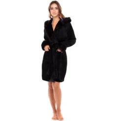 Women's Faux Fur Feather Hooded Robe, Soft Plush Fleece Knee Length Bathrobe With Hood 10 Women's Faux Fur Feather Hooded Robe, Soft Plush Fleece Knee Length Bathrobe With Hood -Trendy Women GUEST 4d81b5fd 4c3c 4bf9 ab6e bd2d3b452f42