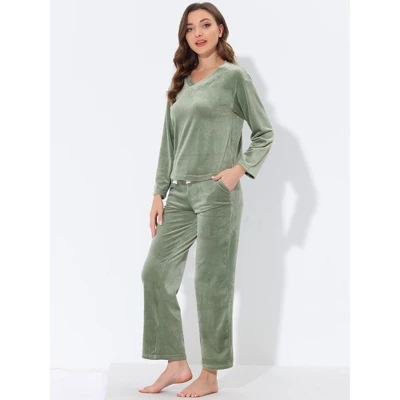 Cheibear Womens Velvet Sleepwear Tracksuits With Pockets V-Neck Lounge Sweatsuit Pajama Sets 2 Cheibear Womens Velvet Sleepwear Tracksuits With Pockets V-Neck Lounge Sweatsuit Pajama Sets - Image 2
