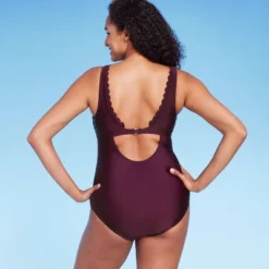 Women's Grommet Scallop Full Coverage One Piece Swimsuit - Kona Sol™ -Trendy Women GUEST 4f1c2377 4471 4b97 b030 6e76dedb396e