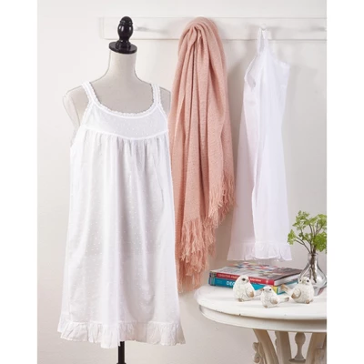 Saro Lifestyle Embroidered Design Women's Nightgown 2 Saro Lifestyle Embroidered Design Women's Nightgown - Image 2