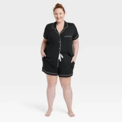 Women's Beautifully Soft Short Sleeve Notch Collar Top And Shorts Pajama Set - Stars Above™ -Trendy Women GUEST 5adbaa7c 361a 4014 85c2 daf66b8c44b9