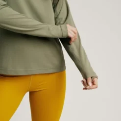 Vapor Apparel Women's Oasis Technical Hoodie 11 Vapor Apparel Women's Oasis Technical Hoodie -Trendy Women GUEST 64fb2c2d 9714 4ae1 b7de ddc6df046218