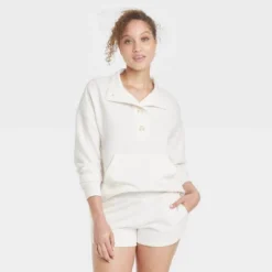 Women's Quilted Pajama Set - Stars Above™ -Trendy Women GUEST 6d323ef8 b7fd 4820 af94 0ef915f7e2d5