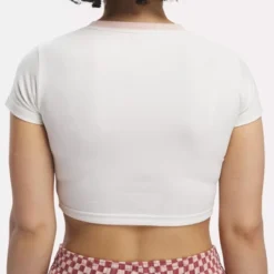 Reebok Classics Y2K Baby T-Shirt -Trendy Women GUEST 73f4f6ae 72db 482f 88b2 140f45cbcaac