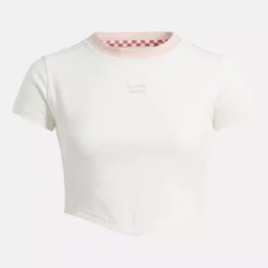 Reebok Classics Y2K Baby T-Shirt -Trendy Women GUEST 9556008e 86f8 408a 90dd d9b05f57d6dd