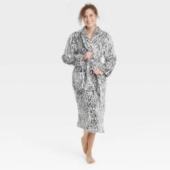 Women's Cozy Robe - Stars Above™ -Trendy Women GUEST 9fc597b3 f562 4f3c 9f97 ab80e5c65278