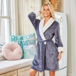Women's Classic Plush Robe, Short Fleece Bathrobe Prints 19 Women's Classic Plush Robe, Short Fleece Bathrobe Prints -Trendy Women GUEST b8620f0e 8177 4140 b737 96d3d1f3b5da 1