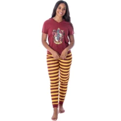 Harry Potter Womens' Hogwarts House Crest Jogger Pajama Set-All Houses -Trendy Women GUEST bad995dd 93d2 4f6b be61 c51f7415249b