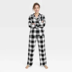 Women's Flannel Pajama Set - Stars Above™ 10 Women's Flannel Pajama Set - Stars Above™ -Trendy Women GUEST d5f601e3 e82e 45c7 a1cf 365ba1efffeb
