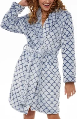 Women's Warm Soft Plush Fleece Bathrobe, Knee Length Robe, Seashell Scalloped -Trendy Women GUEST e7e3269d 3cb7 4d24 bc21 df631762e8af